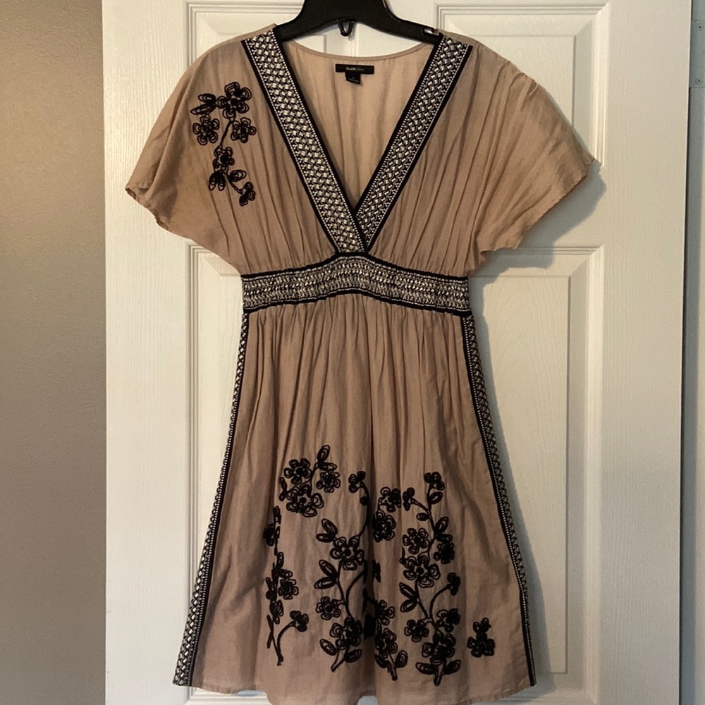 Vintage-Style Detailed Dress